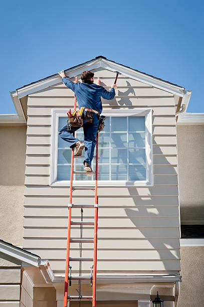Affordable siding repair and maintenance services in Meridianville, AL